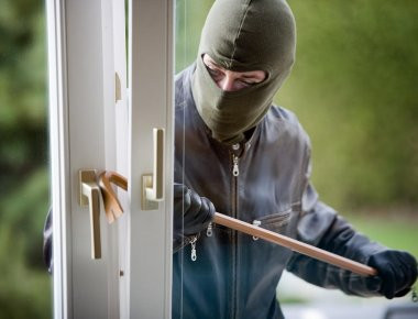 Μεσολόγγι: Διαρρήκτες σκαρφάλωσαν σε διαμέρισμα και αφαίρεσαν μεγάλο ποσό χρημάτων
